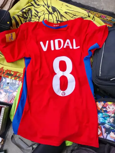 Camiseta de fútbol Chile Vidal 8 roja - miniatura 1