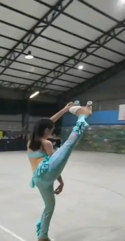 Conjunto de Patinaje Artístico Turquesa - miniatura 2