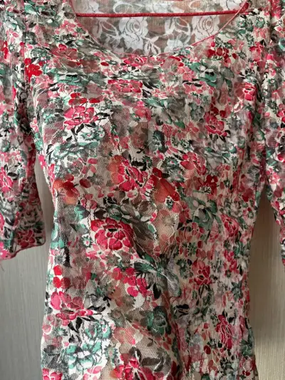 Blusa de encaje floral multicolor - miniatura 2