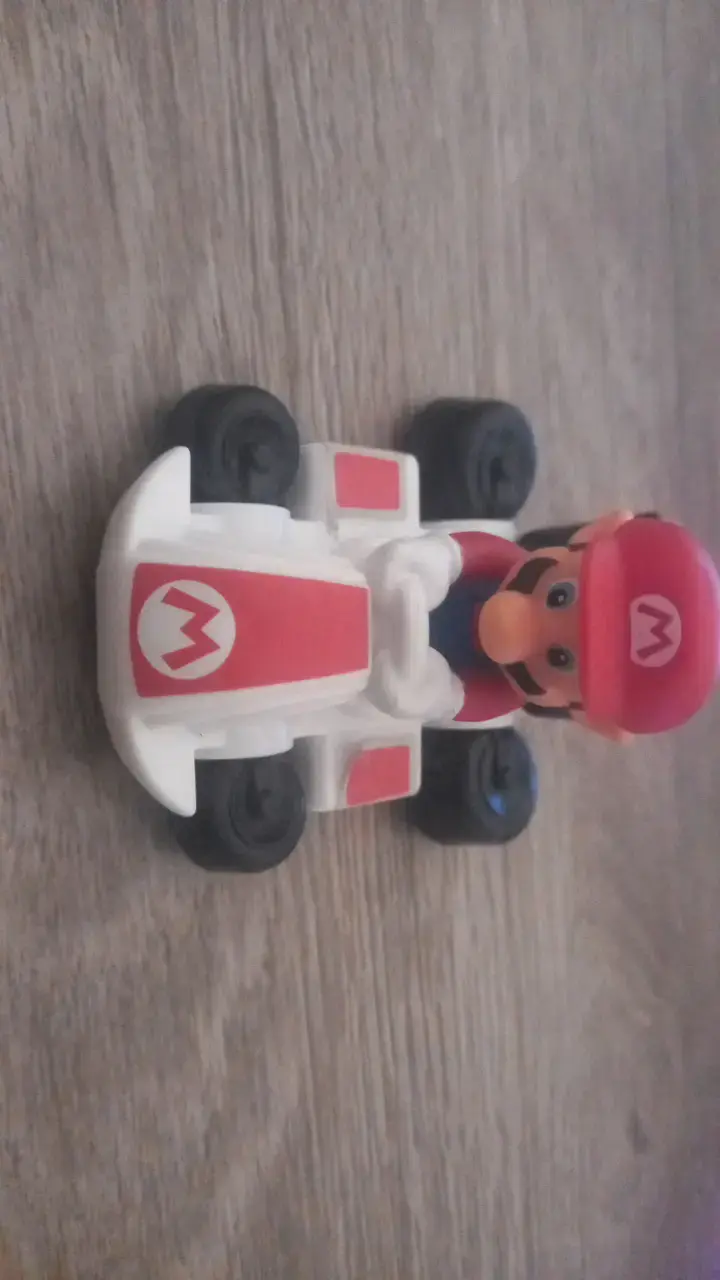 Figura de juguete Mario Kart con auto - 3