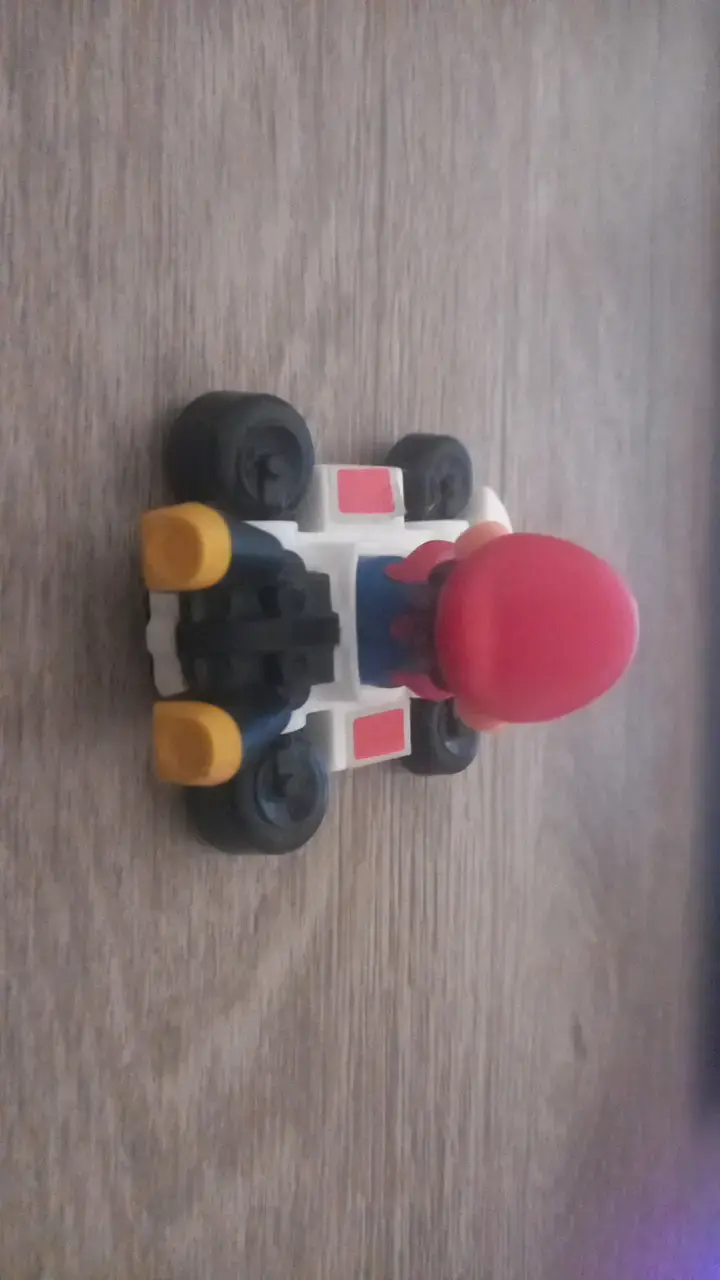 Figura de juguete Mario Kart con auto - 4