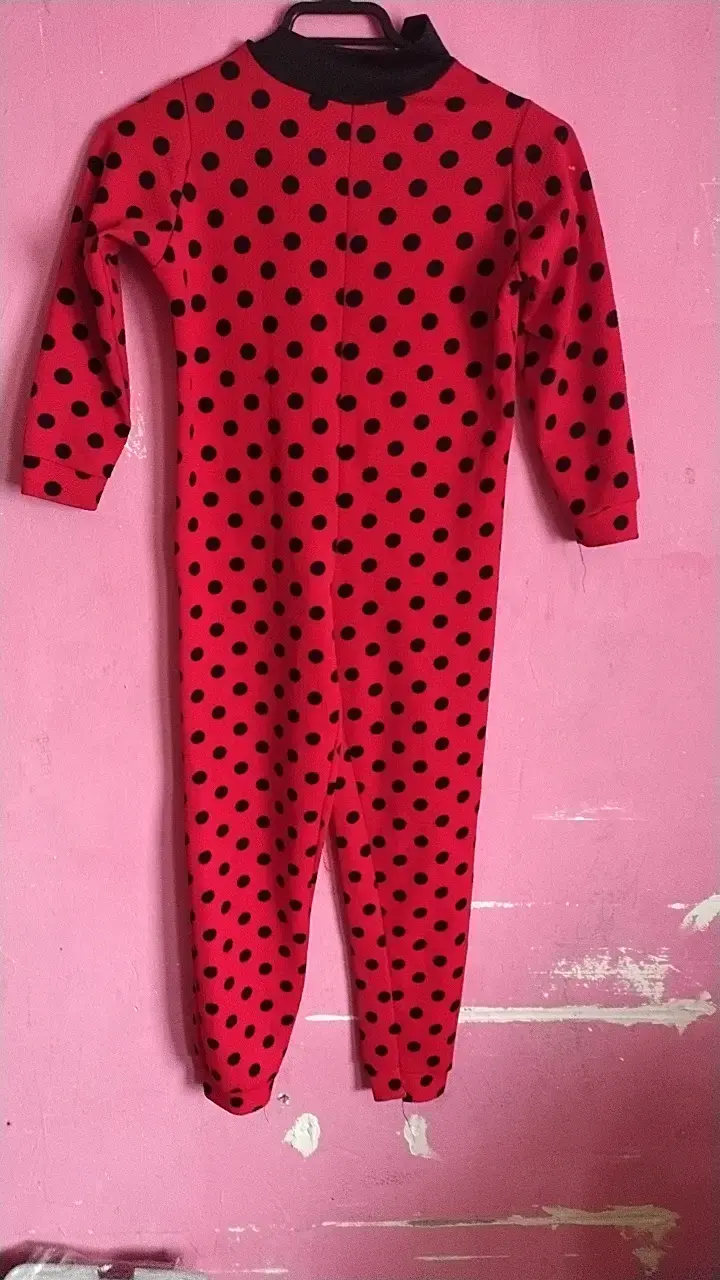 Disfraz rojo de lunares para niñas