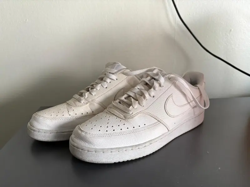 Zapatillas deportivas blancas Nike en buen estado - 2