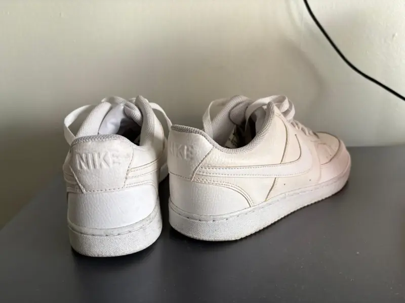 Zapatillas deportivas blancas Nike en buen estado - 3