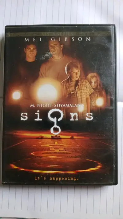DVD de la película Signs de M. Night Shyamalan - miniatura 1