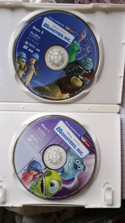 Película Monsters Inc en DVD Disney Pixar - miniatura 3