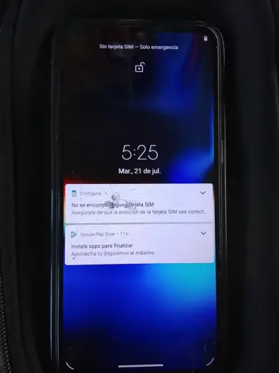 Moto G9 Play con detalles - miniatura 1