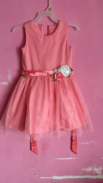 Vestido de fiesta infantil rosa con flores - miniatura 1