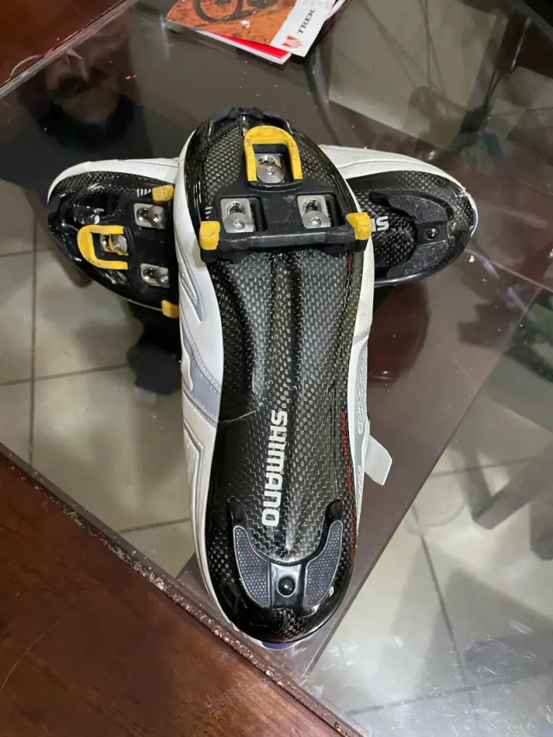 Zapatillas de ciclismo Shimano blancas con cierre ajustable - 6