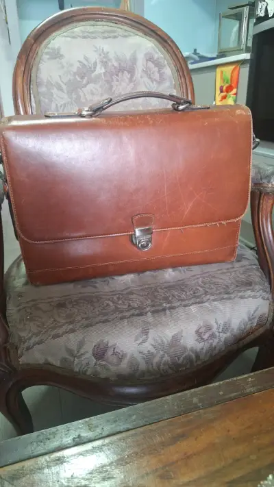 Maletín de cuero vintage marrón - miniatura 3