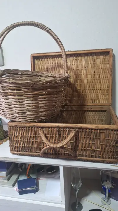 Set de canasta y baúl de mimbre decorativos - miniatura 1