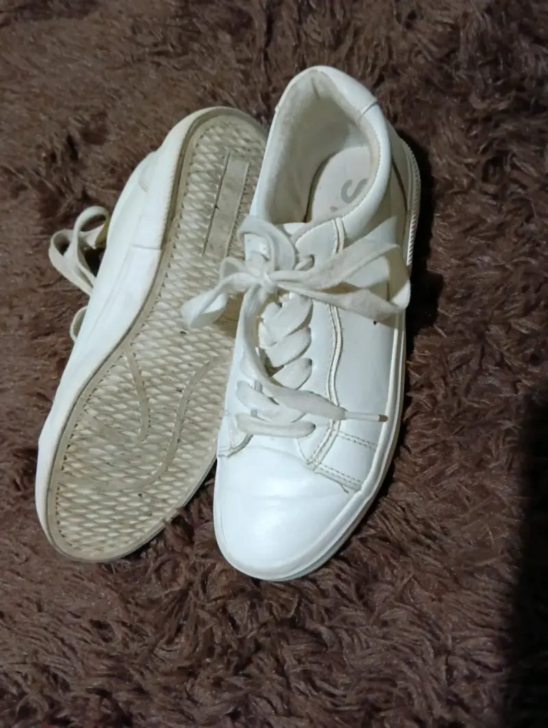 Zapatillas blancas casuales de mujer - 2