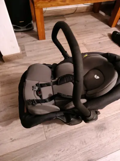 Silla de auto para bebé Infanti con capota - miniatura 3
