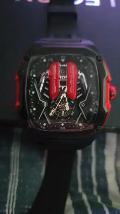 Reloj deportivo con diseño automotriz - miniatura 1