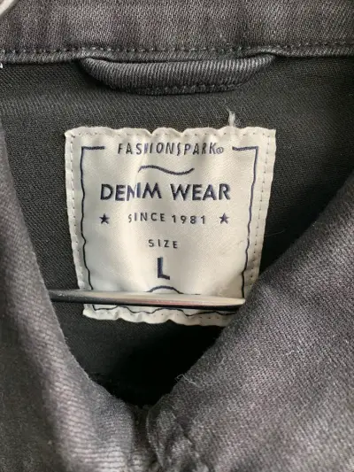 Chaqueta de mezclilla gris para mujer - miniatura 2