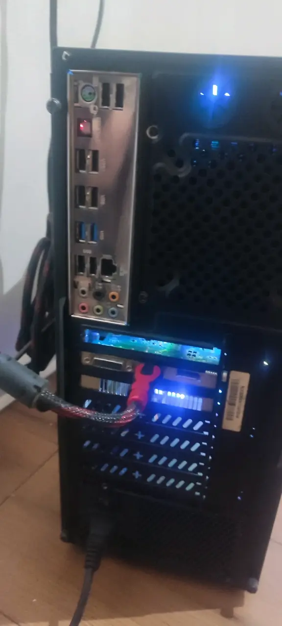 PC Gamer con iluminación RGB y ventilación avanzada - 5