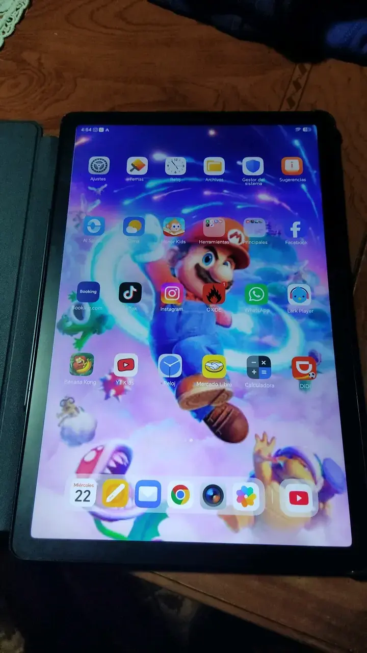 Tablet Honor con funda protectora - 3