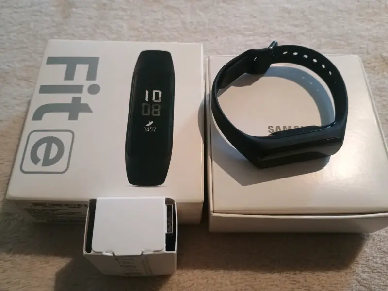 Pulsera Inteligente Samsung Fit E Negra - 6