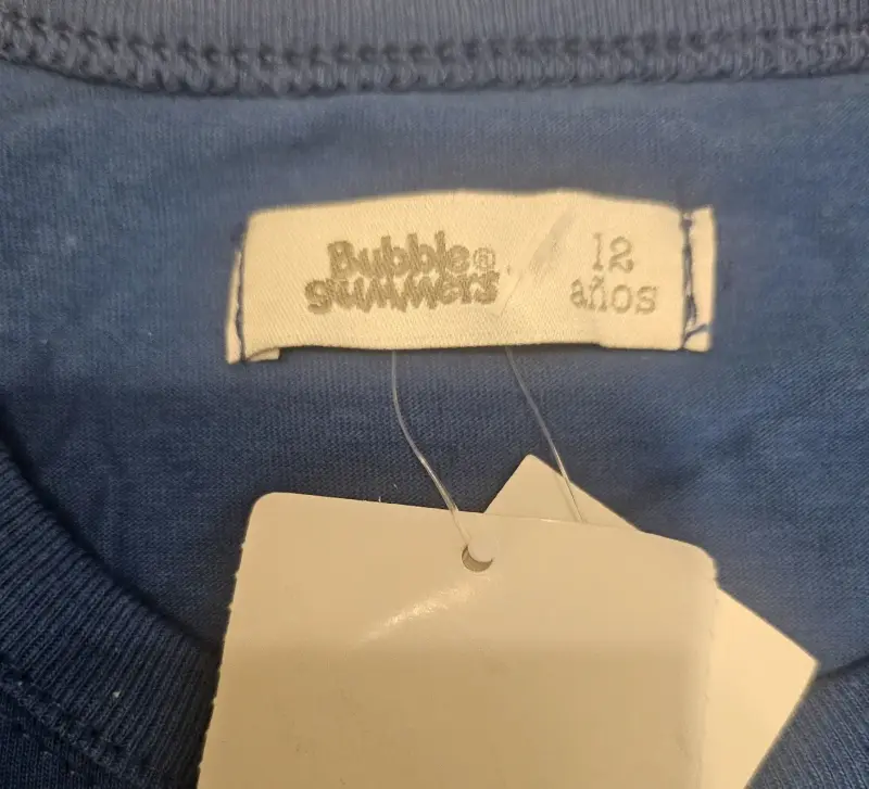 Polera azul con diseño espacial para niños - 2