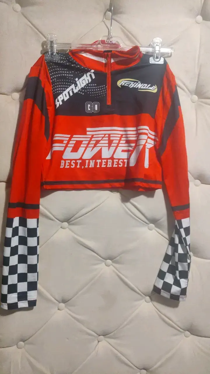 Polerón deportivo Shein rojo y negro talla M - 2