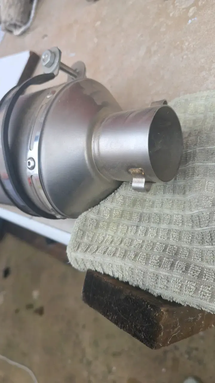 Silenciador de escape Akrapovic para moto - 2