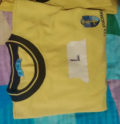 Poleras polo escolares Colegio Mayor azul y amarillo - miniatura 5