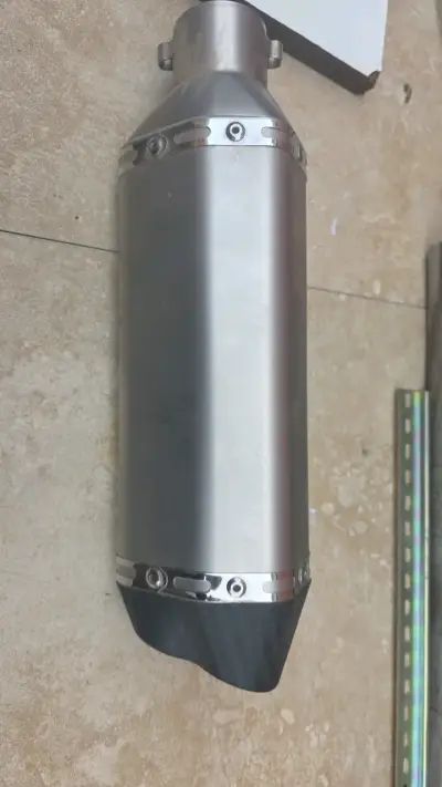 Silenciador de escape para moto de acero inoxidable - miniatura 1