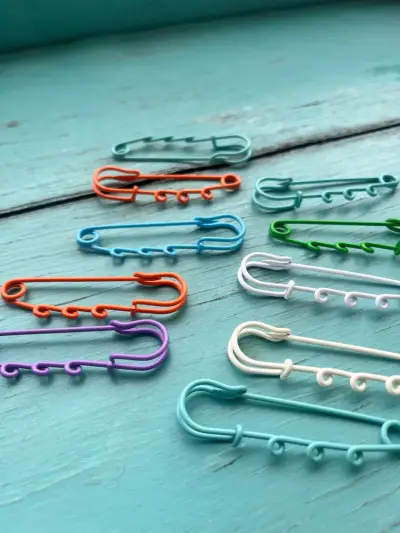 Set de 10 ganchos de colores variados - miniatura 1