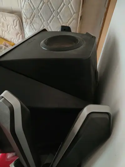 Televisor Sony con sistema de sonido integrado - miniatura 4