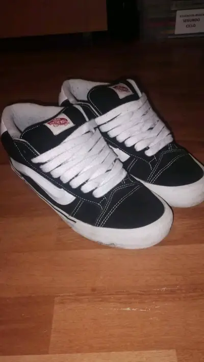 Vans Knu Skool Mid - miniatura 1