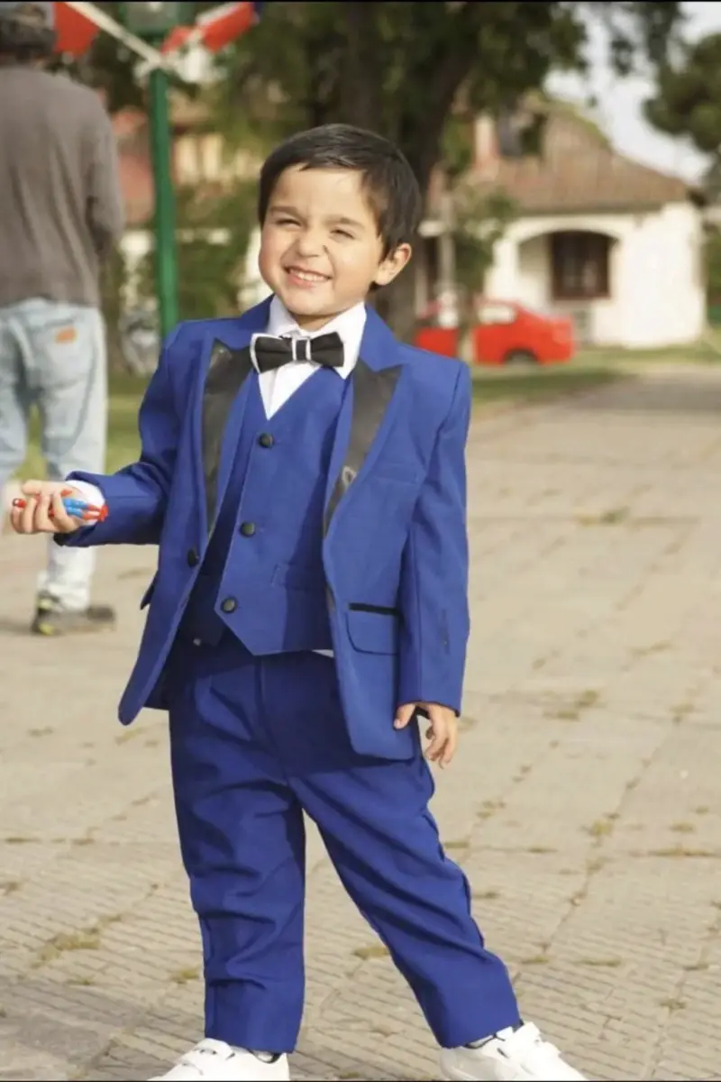 Traje formal azul para niño con solapas negras T 4 - 2