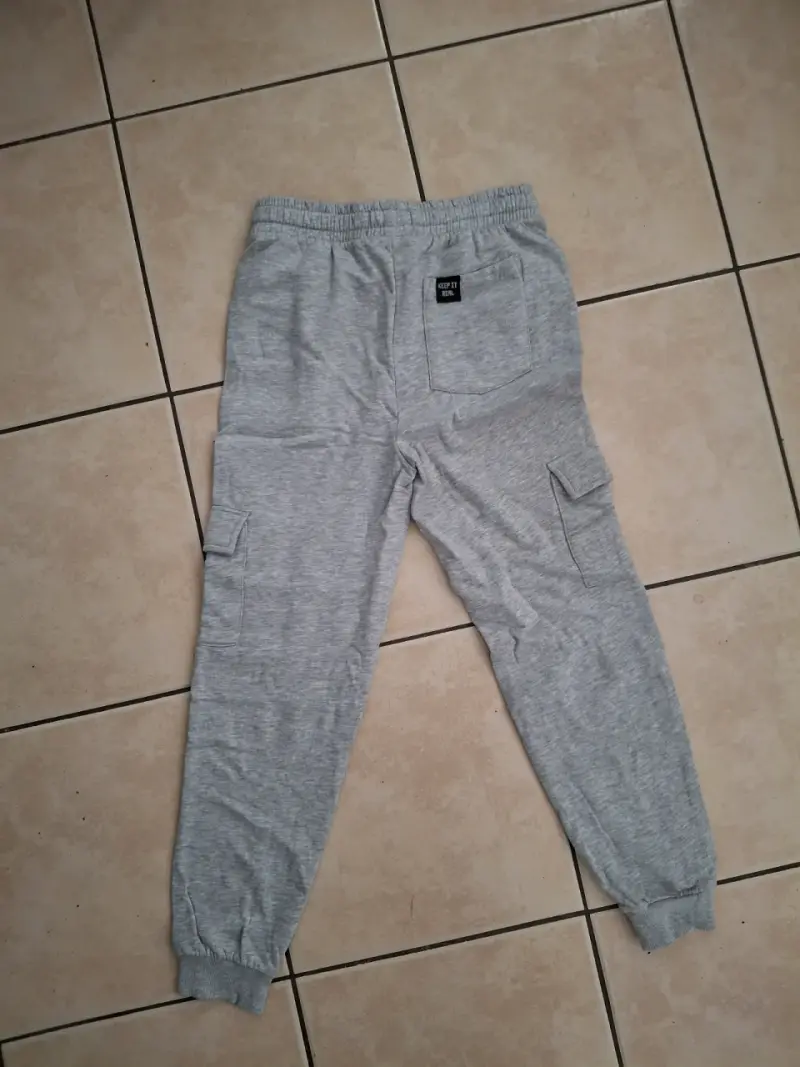 Pantalón de buzo gris niño talla 14 - 2