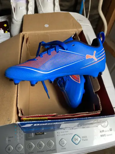 Zapatos de fútbol Puma Ultra 6 Play FG/AG - miniatura 4