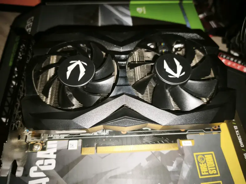 Vendo Tarjeta grafica Zotac GTX 1660 Super 6gb. - 1