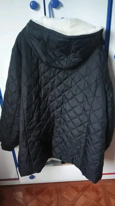 Chaqueta acolchada negro con  forro polar - miniatura 2