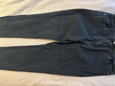 Jeans negros - miniatura 1
