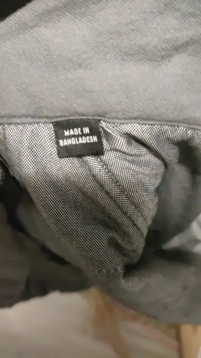 Hugo boss Chaqueta acolchada gris para hombre - miniatura 3