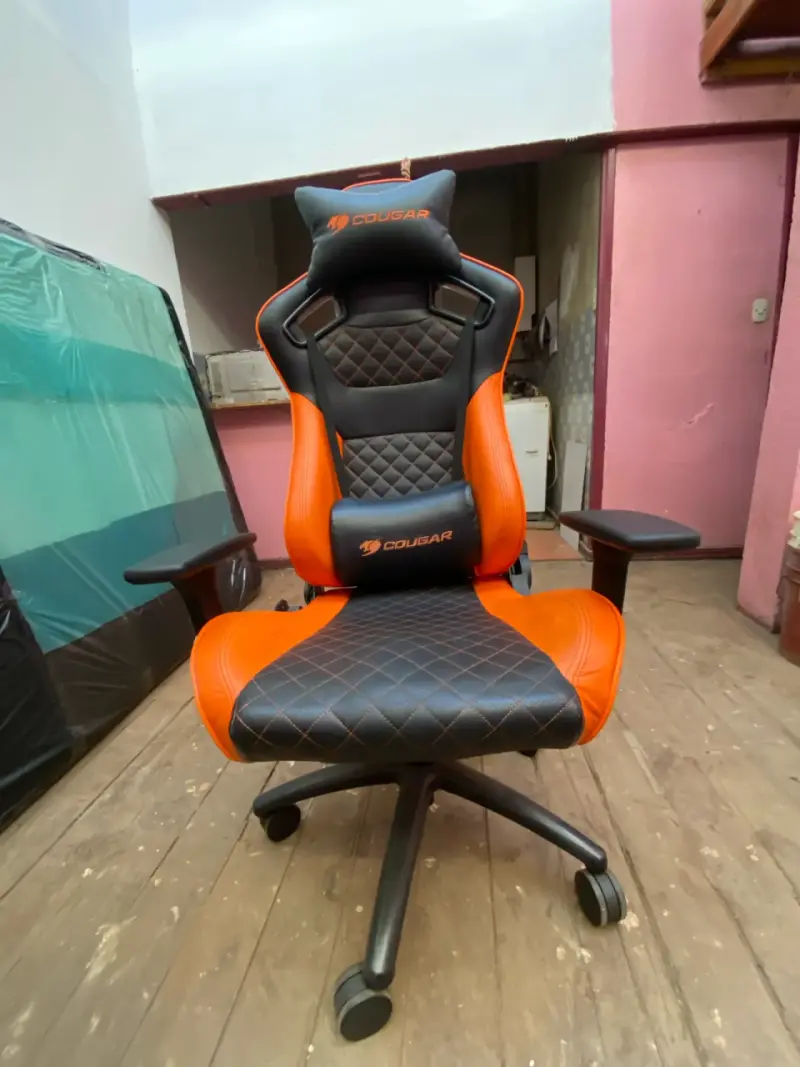 Silla Gamer Cougar Negra y Naranja Ergonómica - 5