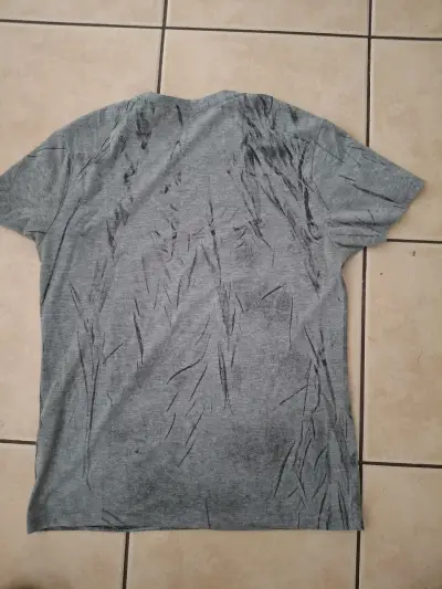 Polera gris con estampado niño talla M - miniatura 2