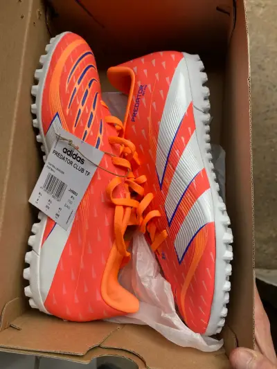 Zapatillas de fútbol Adidas Predator Club TF - miniatura 1