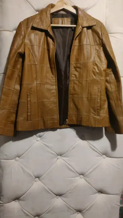 Chaqueta 100% cuero argentino marrón para mujer - miniatura 1