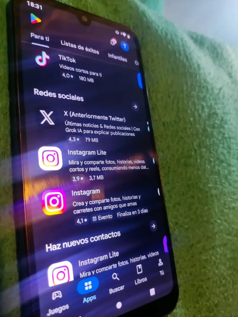 Smartphone Motorola Moto E6i con Android 10 - 4