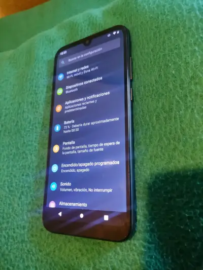 Smartphone Motorola Moto E6i con Android 10 - miniatura 5