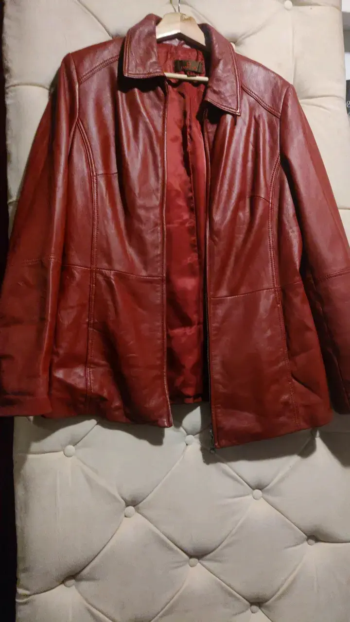 Chaqueta de cuero roja para mujer - 1