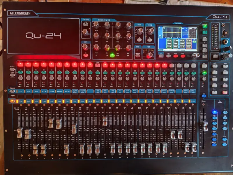Consola de mezcla digital Allen & Heath Qu-24 - 3