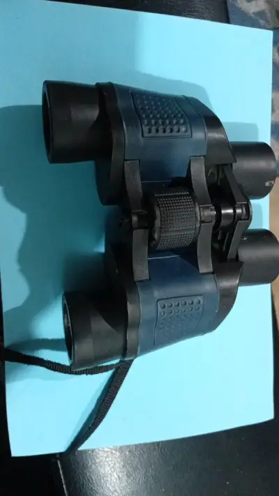 Binoculares compactos de alta calidad - miniatura 1