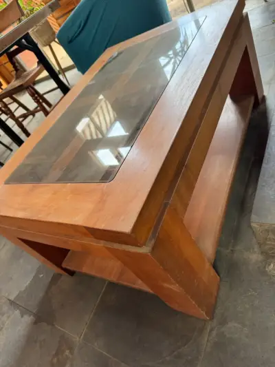 Mesa de centro de madera con vidrio - miniatura 3