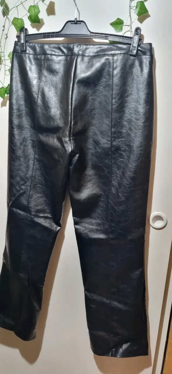 Pantalones de cuero sintético negro para mujer - 6