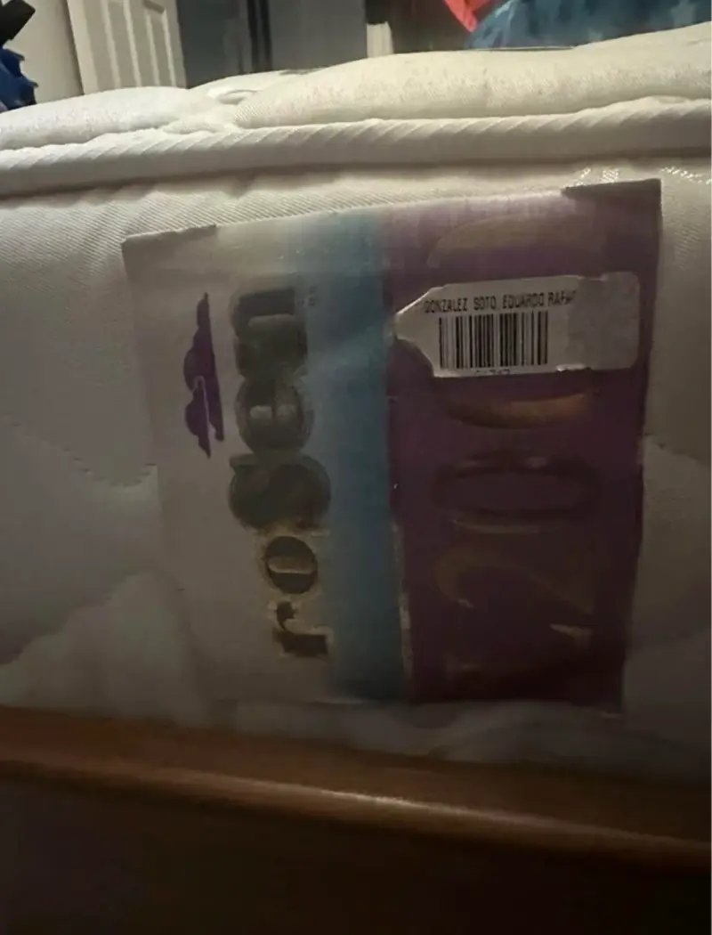 Cama de madera con colchón incluido - 3