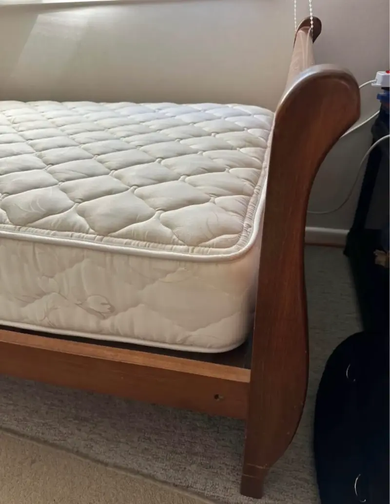 Cama de madera con colchón incluido - 4
